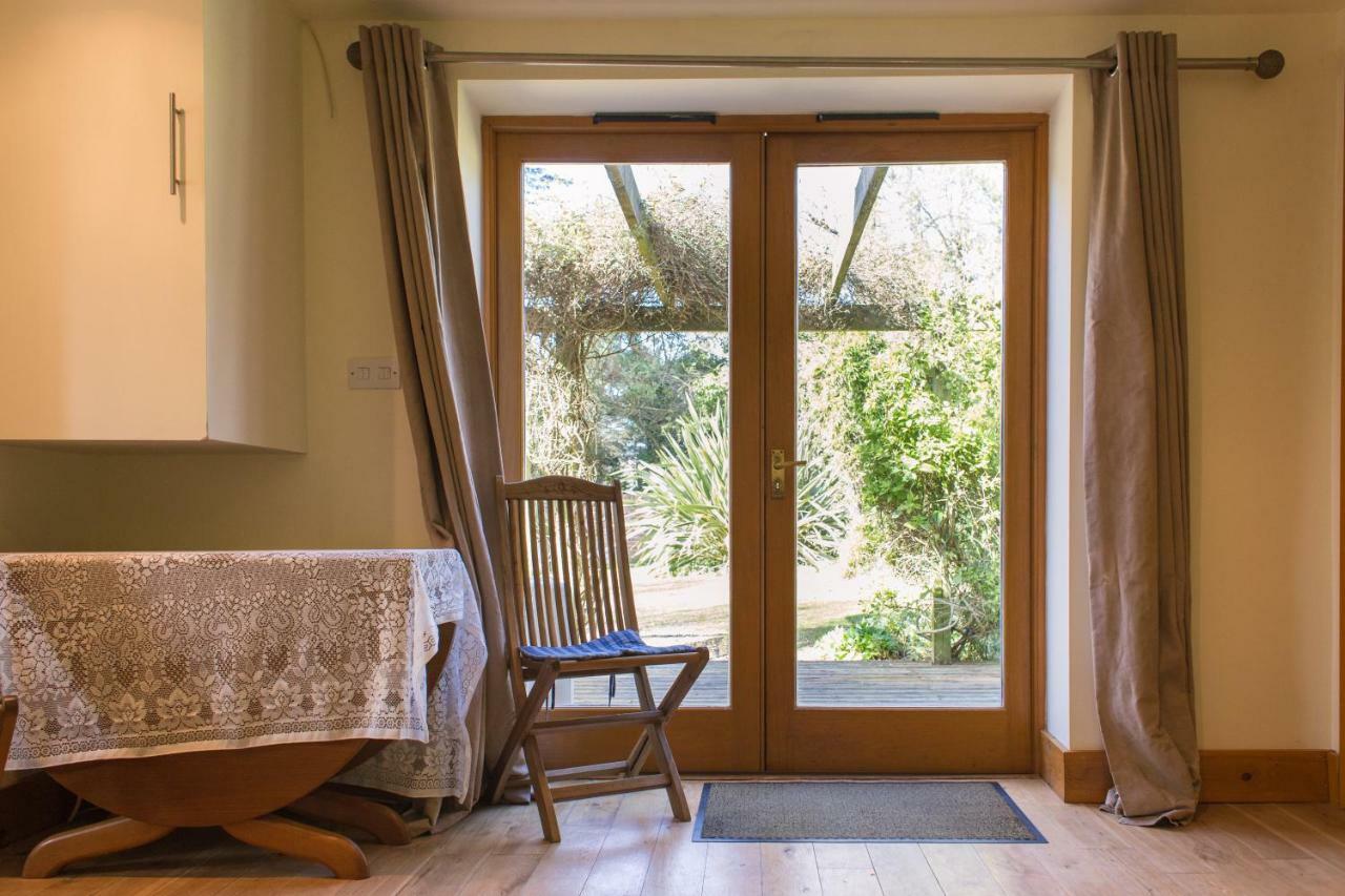 Ralph'S Barn Villa Newport  Eksteriør billede