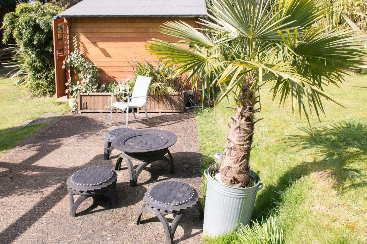 Ralph'S Barn Villa Newport  Eksteriør billede