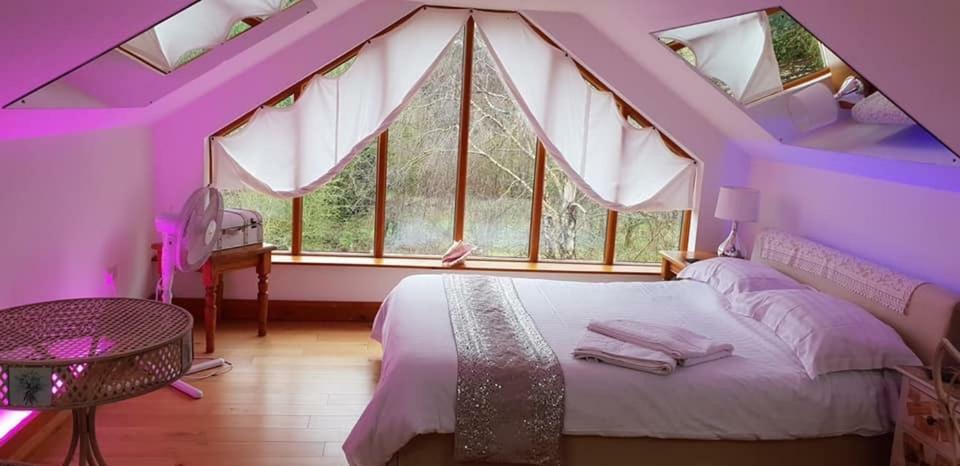 Ralph'S Barn Villa Newport  Eksteriør billede